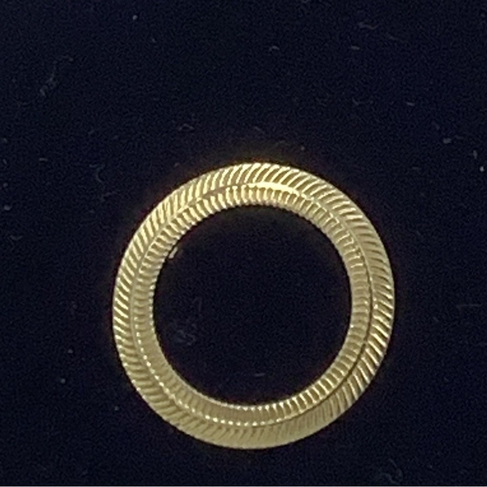 Gold-tone Patterned Circle Pin - Picture 2 of 7